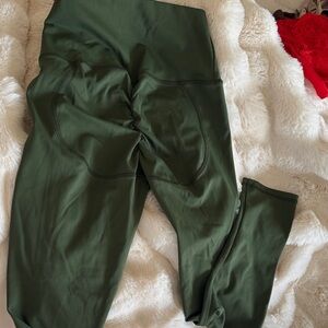 Scrunch butt Green Leggings